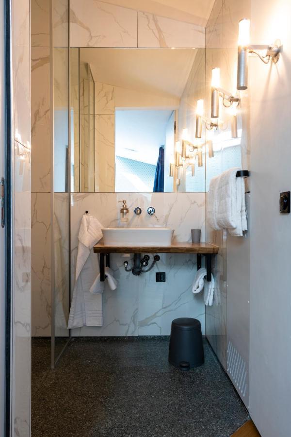 De 6 Linden Boutique Hotel Sluis Esterno foto